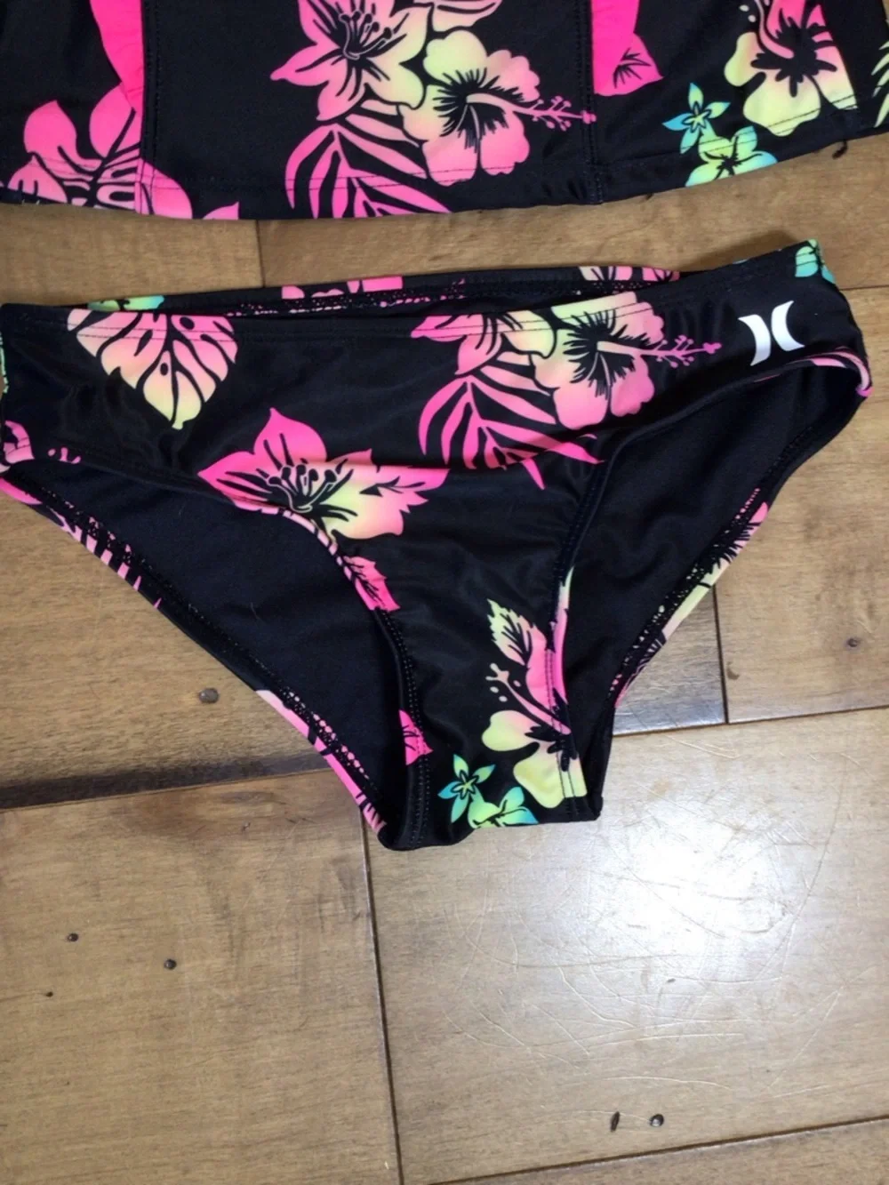 Hurley Girls 2-Piece Ruffle Black Tropical Floral Tankini Swim Set Size M 7-8